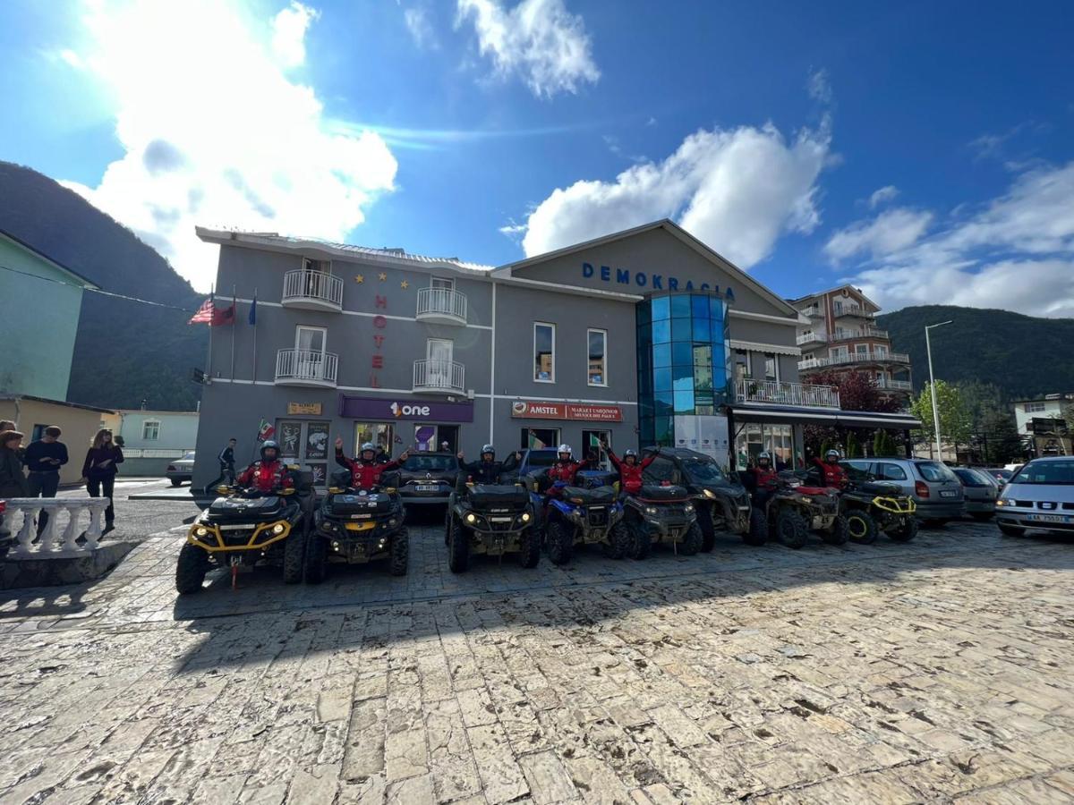 Demokracia Hotel Fushe-Arrez